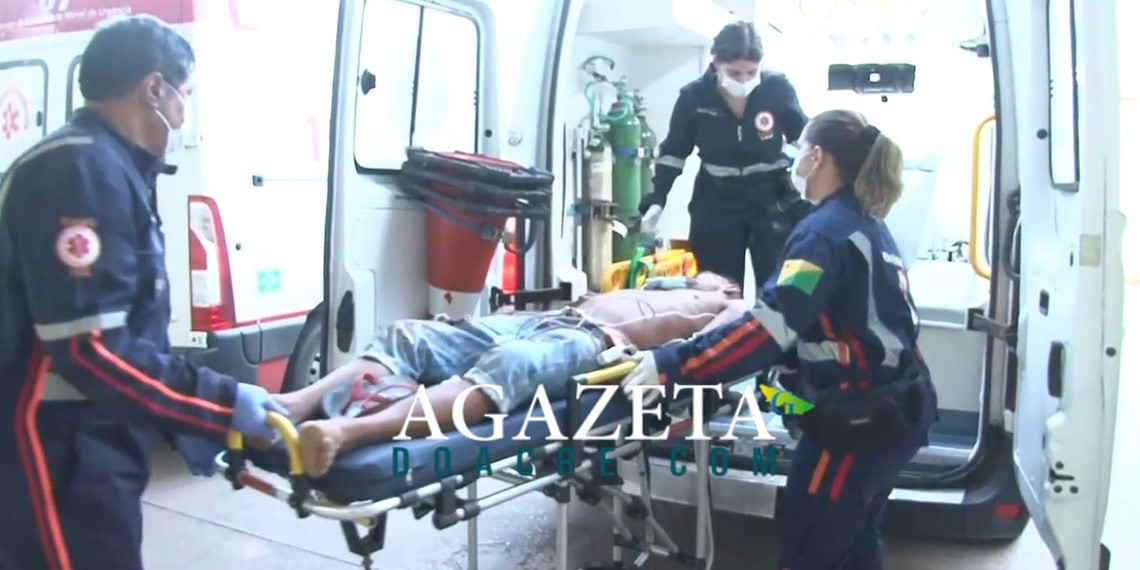 Homem é esfaqueado em “boca de fumo” e caminha ferido até pedir socorro no Bairro da Paz