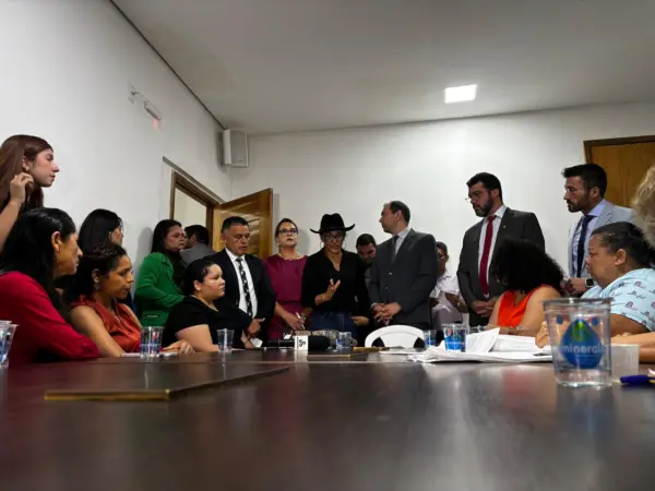 Vereadores se reunirão com Secretaria de Educação para intermediar fim da greve em Rio Branco