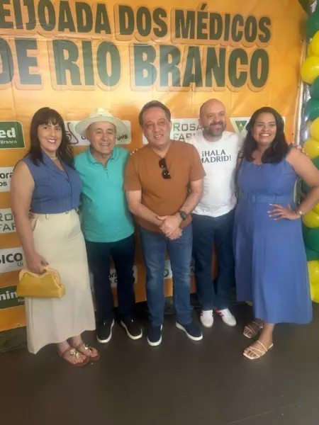 O Sindmed-AC realizou no Afa Jardim domingo, 25, a 5ª Feijoada dos Médicos de Rio Branco. Veja mais na Coluna Beth News