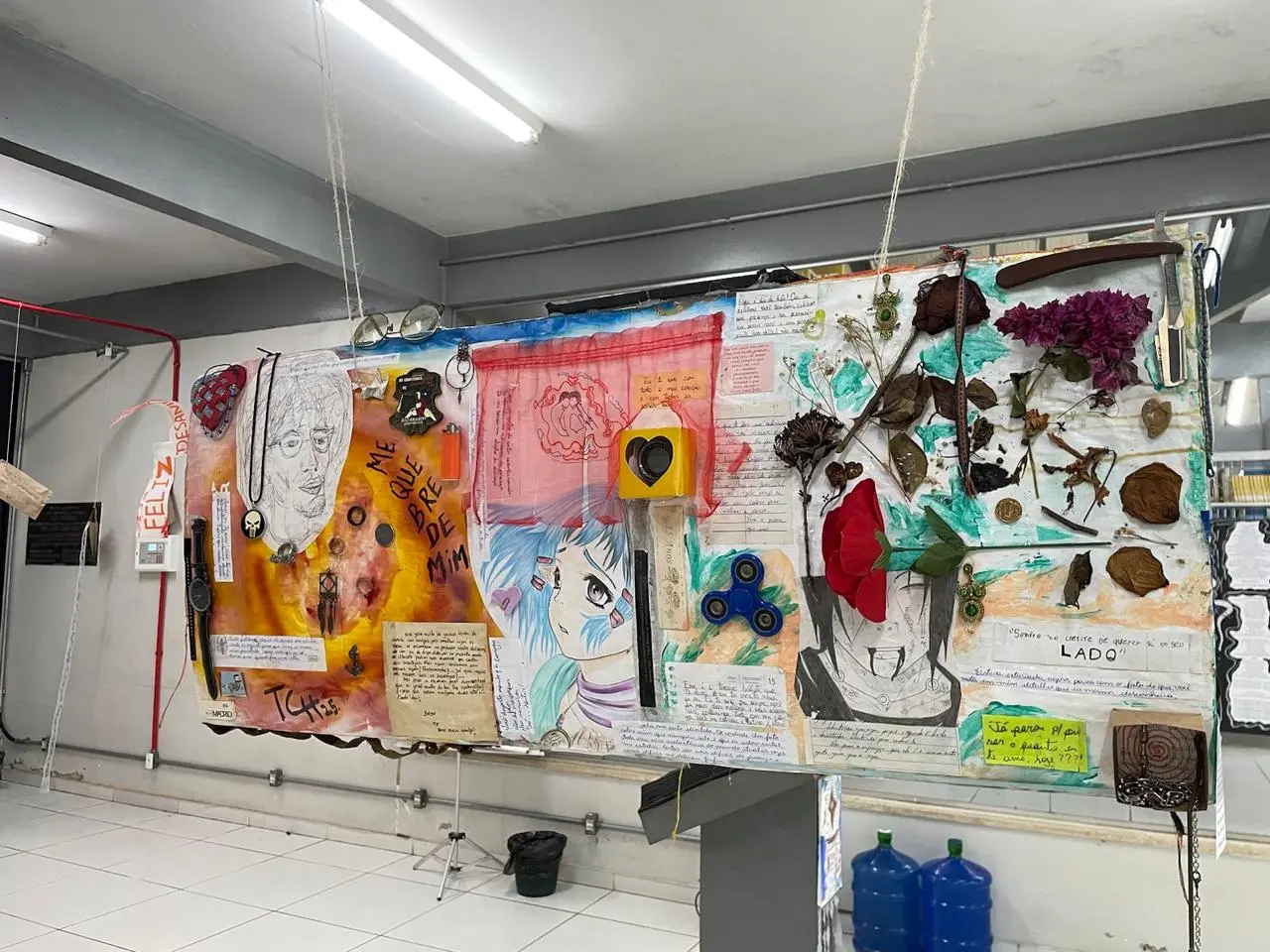 Exposição na Biblioteca da Ufac une arte e saúde mental em experiência poética e sensível 3 Exposição na Biblioteca da Ufac une arte e saúde mental em experiência poética e sensível