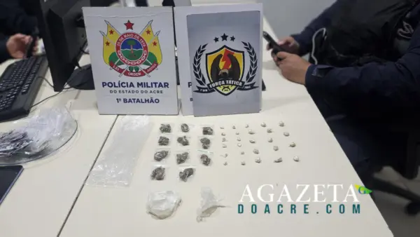 Jovem é preso com drogas em beco e diz atuar a mando de dois traficantes em Rio Branco