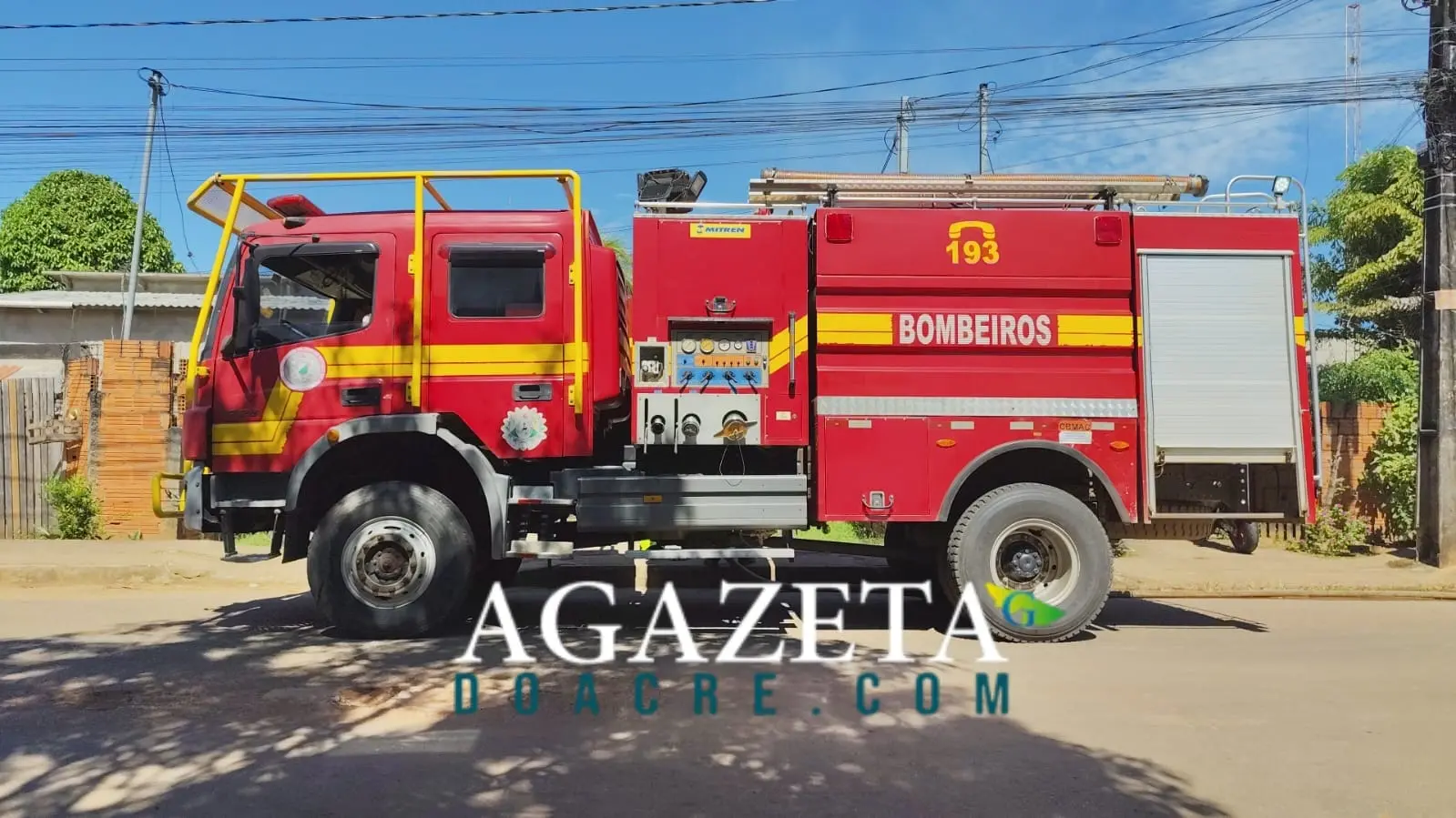 Incêndio provocado por álcool destrói casa próxima a unidade de saúde em Rio Branco