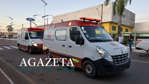 Idoso fica gravemente ferido após colisão entre bicicleta e caminhonete do Hospital do Amor na Via Chico Mendes