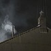 Fumaça branca sobe da chaminé no telhado da Capela Sistina, o que significa que os cardeais elegeram um novo papa - (crédito: Andreas SOLARO / AFP )