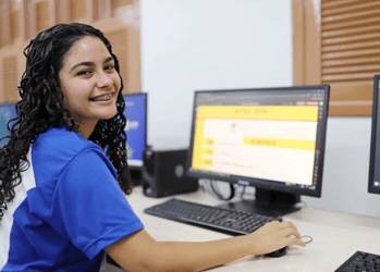 Estudantes podem ter acesso ao guia no site da Educação do Acre. Foto: Mardilson Gomes