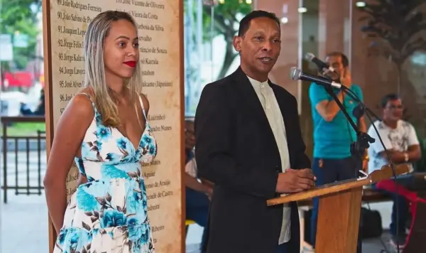 Filha de Jairo Carioca faz homenagem emocionante nas redes: 'tristeza tomou conta do meu mundo'