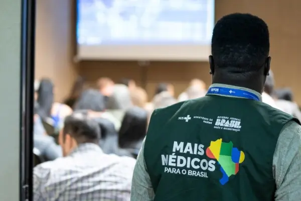 Novo edital do Mais Médicos prevê 25 vagas em 12 localidades do Acre