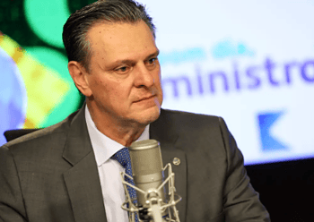 Fávaro defendeu a importância do bloqueio e rastreamento de tudo o que saiu da granja de Montenegro (RS) - (crédito: Marcelo Camargo/Agência Brasil)
