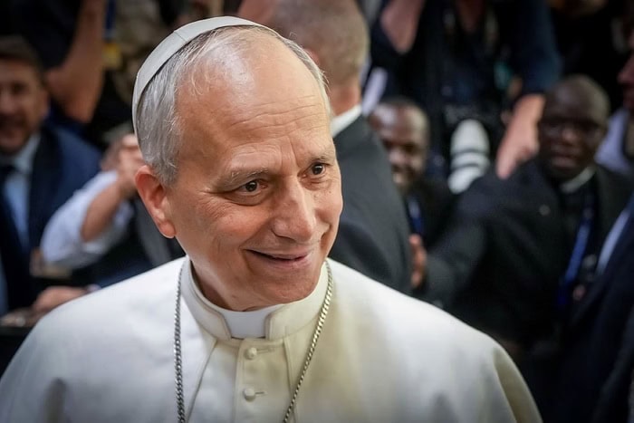 Casa de infância do papa Leão XIV vai a leilão nos EUA por R$ 1,4 mi