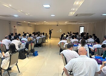 Curso 'Estratégia da Magia' capacita empresários de Rio Branco em técnicas de encantamento de clientes