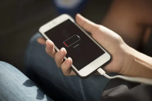 Pesquisadores transformam celulares antigos em microcentros de dados