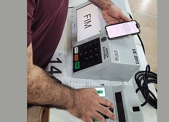 TRE-AC inova em simulado nacional e utiliza celular para folha de votação