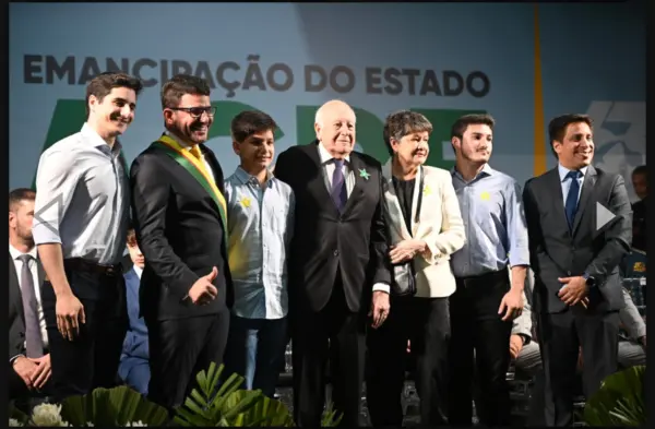 Durante a comemoração pelos 63 anos de emancipação do Acre o governador Gladson Cameli entregou honrarias do Estado a nomes que têm história e serviço prestado ao nosso povo