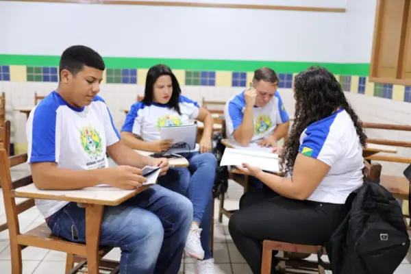 Aulão online voltado para alunos da EJA, ex-alunos e comunidade acontece nesta segunda