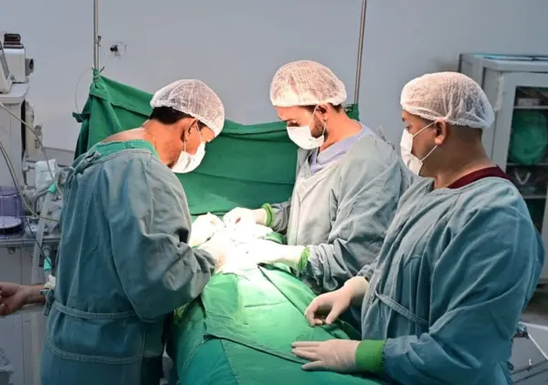 Mutirões cirúrgicos no Acre realizam mais de 3,6 mil operações de hérnia e restauram saúde de pacientes