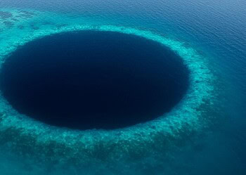 Cratera azul no México pode revelar segredos sobre vida alienígena