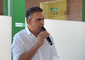 Assessor de Alan Rick alfineta Gladson durante evento em Sena: “queria pedir pro seu secretariado não antecipar as eleições; é trabalho!”