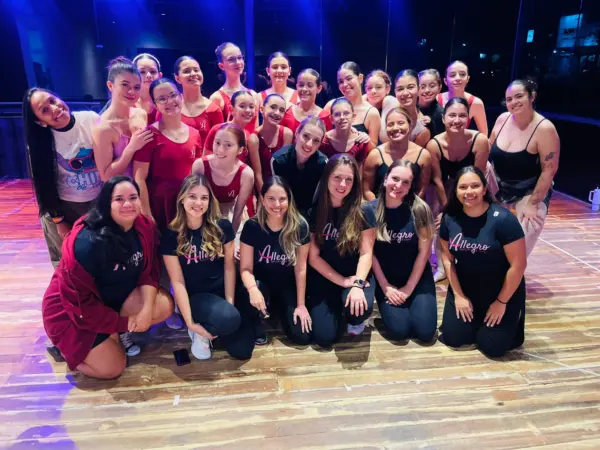 Bailarina Juliana Gomes encanta o Acre em estreia com dança, trocas e afeto