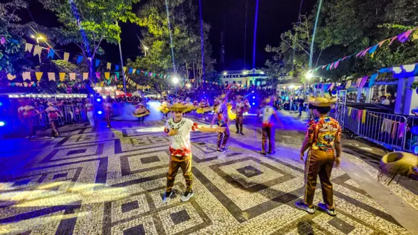 15° Esquenta Junino reúne centenas de pessoas na Praça da Revolução e abre temporada de festas em Rio Branco