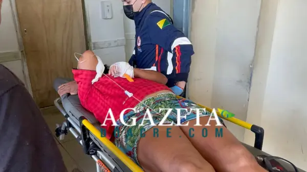 Confusão entre casal termina com mulher com faca cravada na mão em Rio Branco