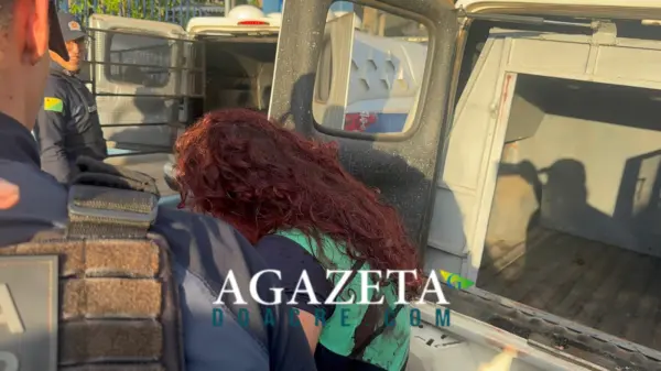Mulher que matou irmão em Rio Branco revela que parou de tomar remédio mesmo sabendo dos riscos de surto