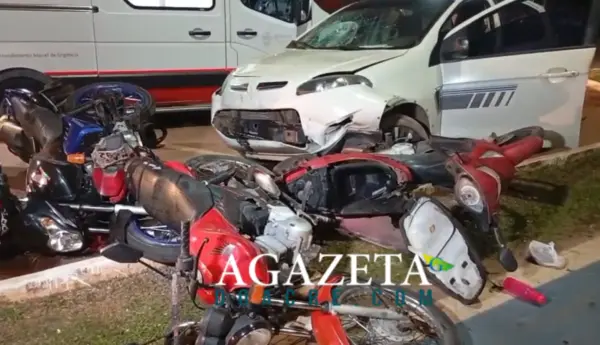 Adolescente foge da polícia, perde controle e bate em quatro motos em Rio Branco; família com crianças fica ferida