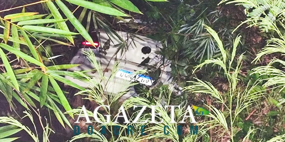 Carro desgovernado cai em ribanceira ao lado do Igarapé São Francisco, em Rio Branco
