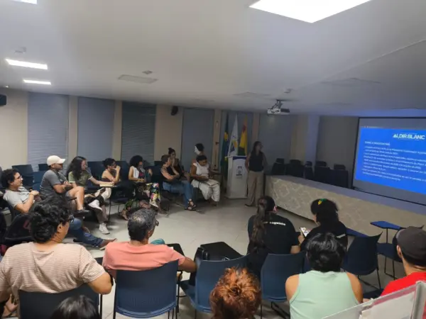 Evento debate políticas públicas culturais com artistas e gestores em Rio Branco