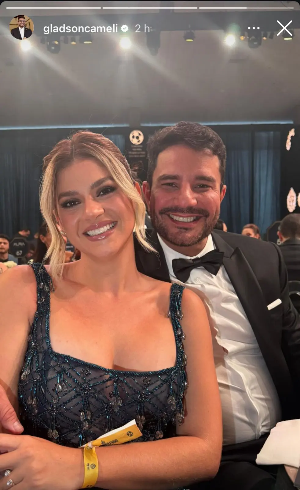 Gladson posta foto com empresária no Dia dos Namorados e confirma clima de romance