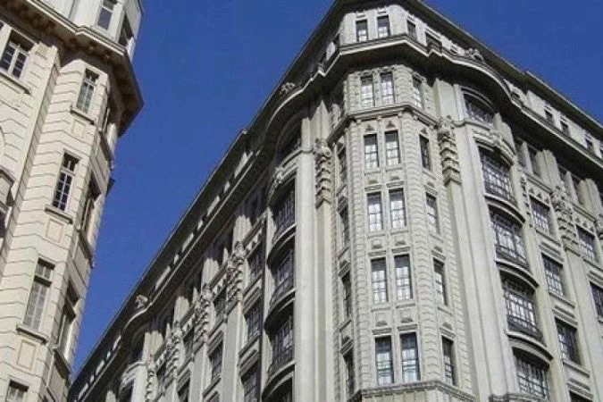 O processo seletivo será composto por prova objetiva de múltipla escolha e de prova escrita e discursiva, ambas de caráter eliminatório e classificatório - (crédito: Reprodução/ Facebook)