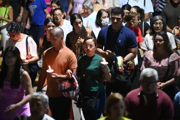 Procissão de Corpus Christi reúne centenas de fiéis no Centro de Rio Branco em momento de fé e adoração ao Santíssimo 6 Procissão de Corpus Christi reúne centenas de fiéis no Centro de Rio Branco em momento de fé e adoração ao Santíssimo