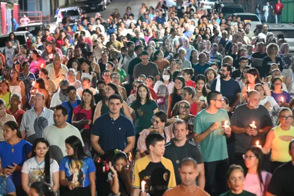 Procissão de Corpus Christi reúne centenas de fiéis no Centro de Rio Branco em momento de fé e adoração ao Santíssimo 11 Procissão de Corpus Christi reúne centenas de fiéis no Centro de Rio Branco em momento de fé e adoração ao Santíssimo