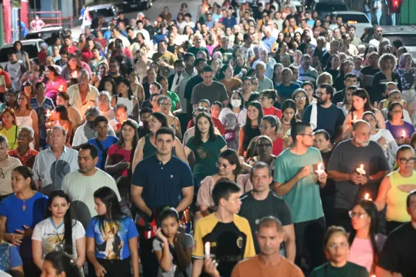 Procissão de Corpus Christi reúne centenas de fiéis no Centro de Rio Branco em momento de fé e adoração ao Santíssimo 10 Procissão de Corpus Christi reúne centenas de fiéis no Centro de Rio Branco em momento de fé e adoração ao Santíssimo
