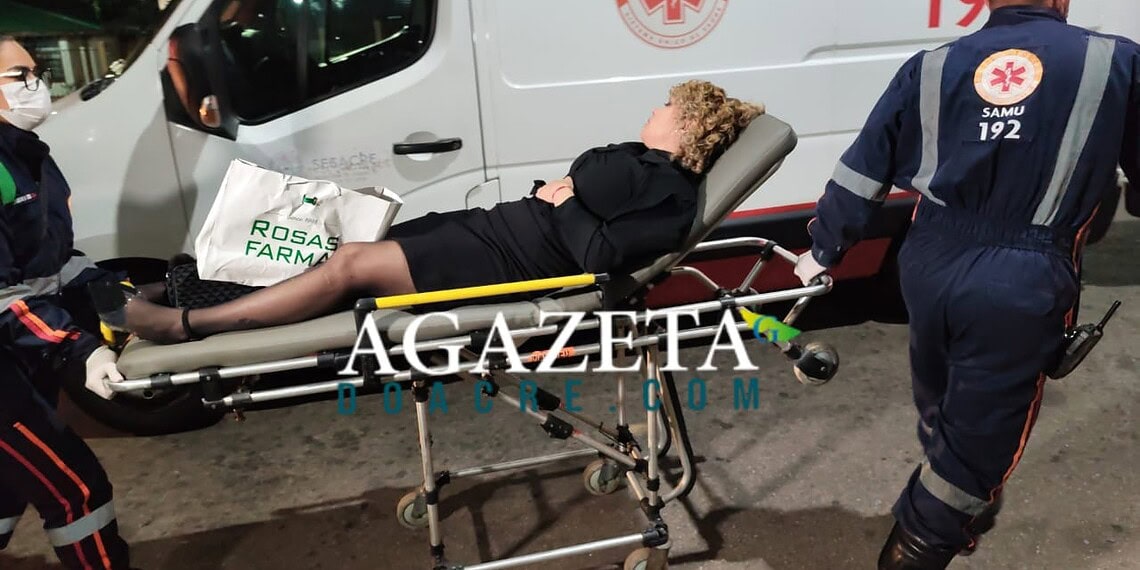 Casal armado com faca assalta e agride mulher na parada de ônibus do estádio José de Melo
