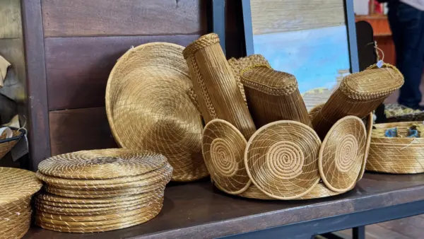 Artesanato Shanenawa chama a atenção no Txai Amazônia e leva mensagem de preservação da Floresta 2 Artesanato Shanenawa chama a atenção no Txai Amazônia e leva mensagem de preservação da Floresta