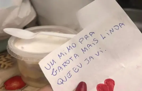 Adolescente diz que enviou bolo envenenado a colega para “dar susto”