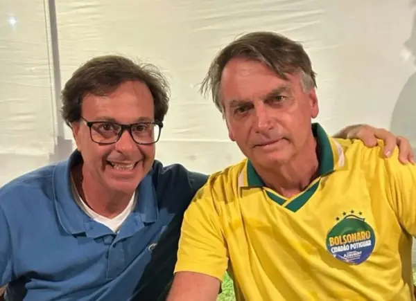 Ex-ministro estava com Bolsonaro horas antes de ser preso pela PF