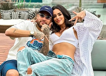 O jogador Neymar com a mãe da filha dele, a influencer Bruna Biancardi. — Foto: Reprodução/Instagram