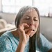 Pessoas idosas podem ser mais sensíveis aos efeitos do THC — Foto: Pexels