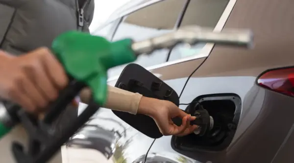 Brasil aumenta mistura do etanol na gasolina e mudança deve reduzir preços
