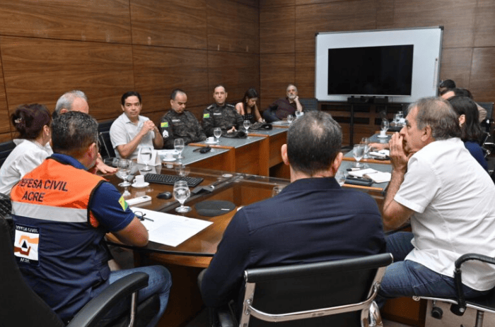 Gabinete de Crise é composto por 26 instituições governamentais em prol da mitigação dos danos causados pela seca dos rios no Acre. Foto: Ingrid Kelly/Secom