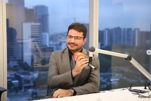 Gladson se pronuncia após denúncias na Educação e promete solução para escolas em até 90 dias