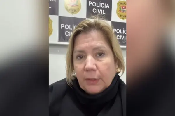 Quem é a jornalista presa por chamar homem de “bicha nojenta”