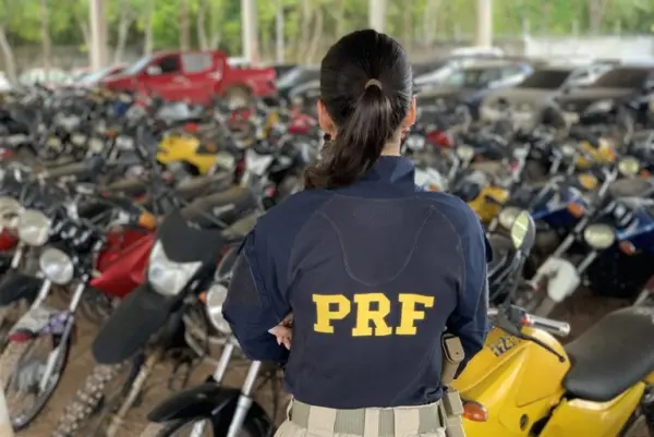 PRF anuncia leilão de veículos apreendidos no Acre com lances a partir de julho; veja datas