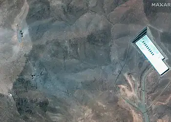 EUA fizeram 'pegadinha' com aviões para distrair Irã antes de lançar bombas; entenda