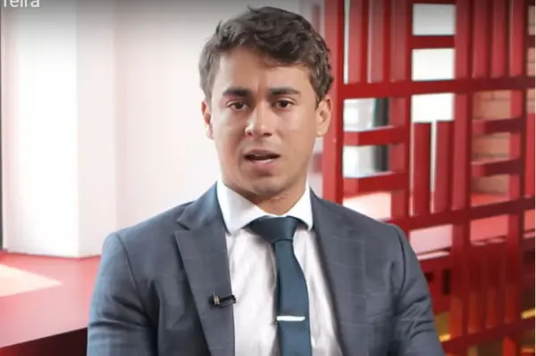 Nikolas reclama após ser condenado a pagar R$ 30 mil a deputada trans