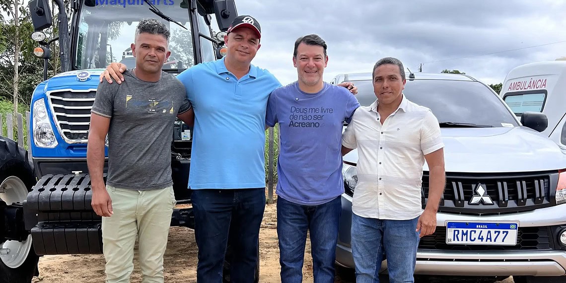 Roberto Duarte destina R$ 740 mil em equipamentos para agricultura e educação em Mâncio Lima