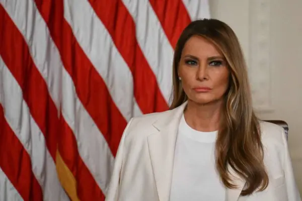 Brasileiros invadem perfil de esposa de Trump: 'Diz pro seu marido nos deixar em paz'