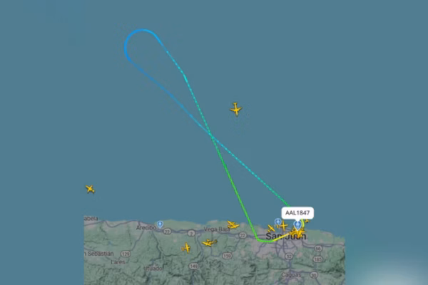 Avião retorna após mulher ler 'descanse em paz' em celular de passageiro