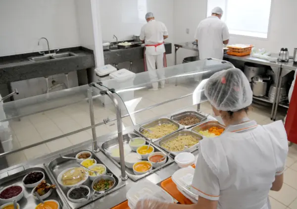 Prefeitura abre processo seletivo para contratação de nutricionista na rede municipal de ensino